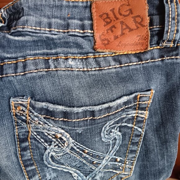 Big Star Sweet Low Rise Womens Blue Denim Jeans Size 28 Embroidered Back Pockets - Picture 3 of 5